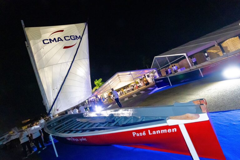 Un beau baptême pour la Yole CMA CGM